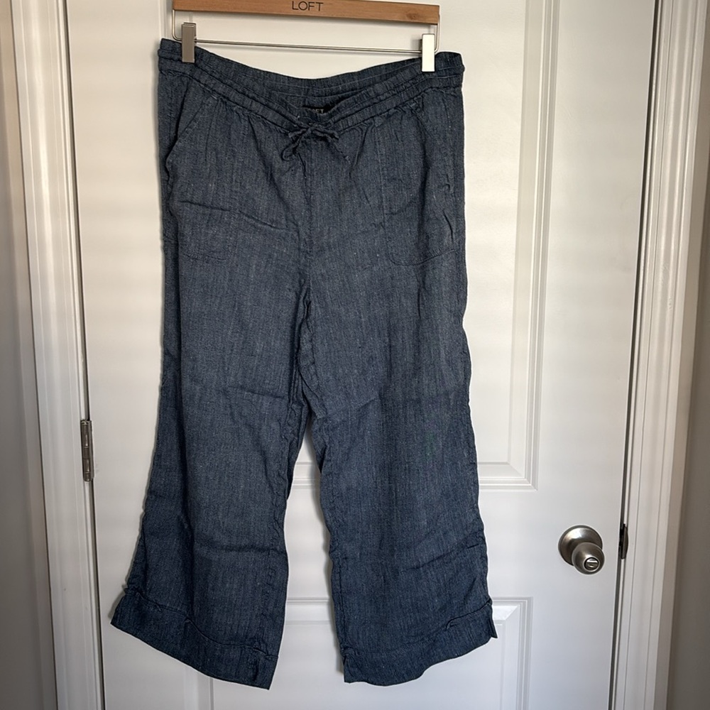 LOFT | CHAMBRAY CROP | SIZE L